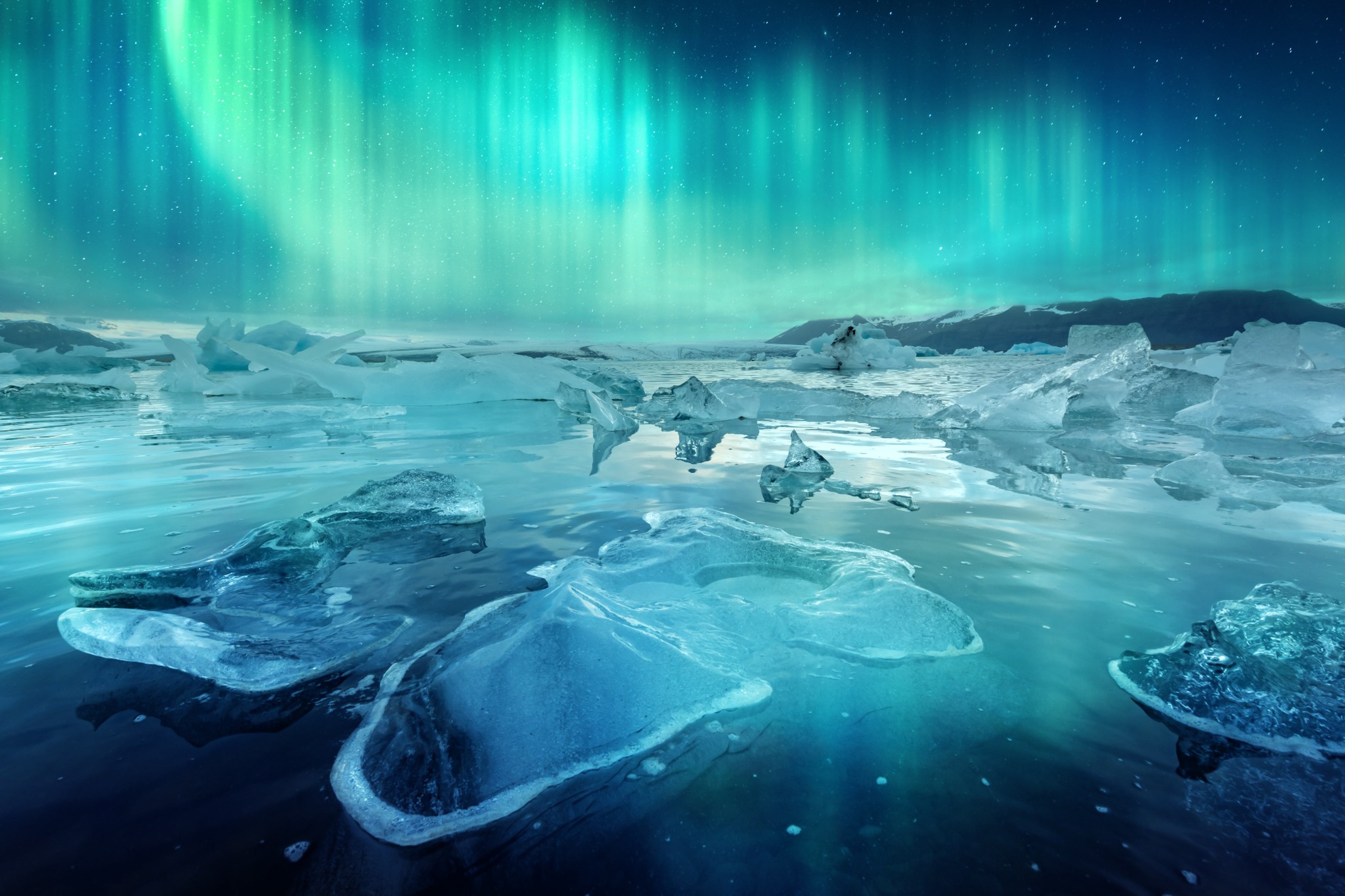 Northern Lights Small Group Experience With Photos Included